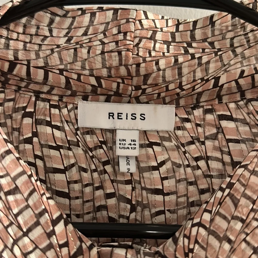 Reiss button down patterned top - Picture 7 of 10